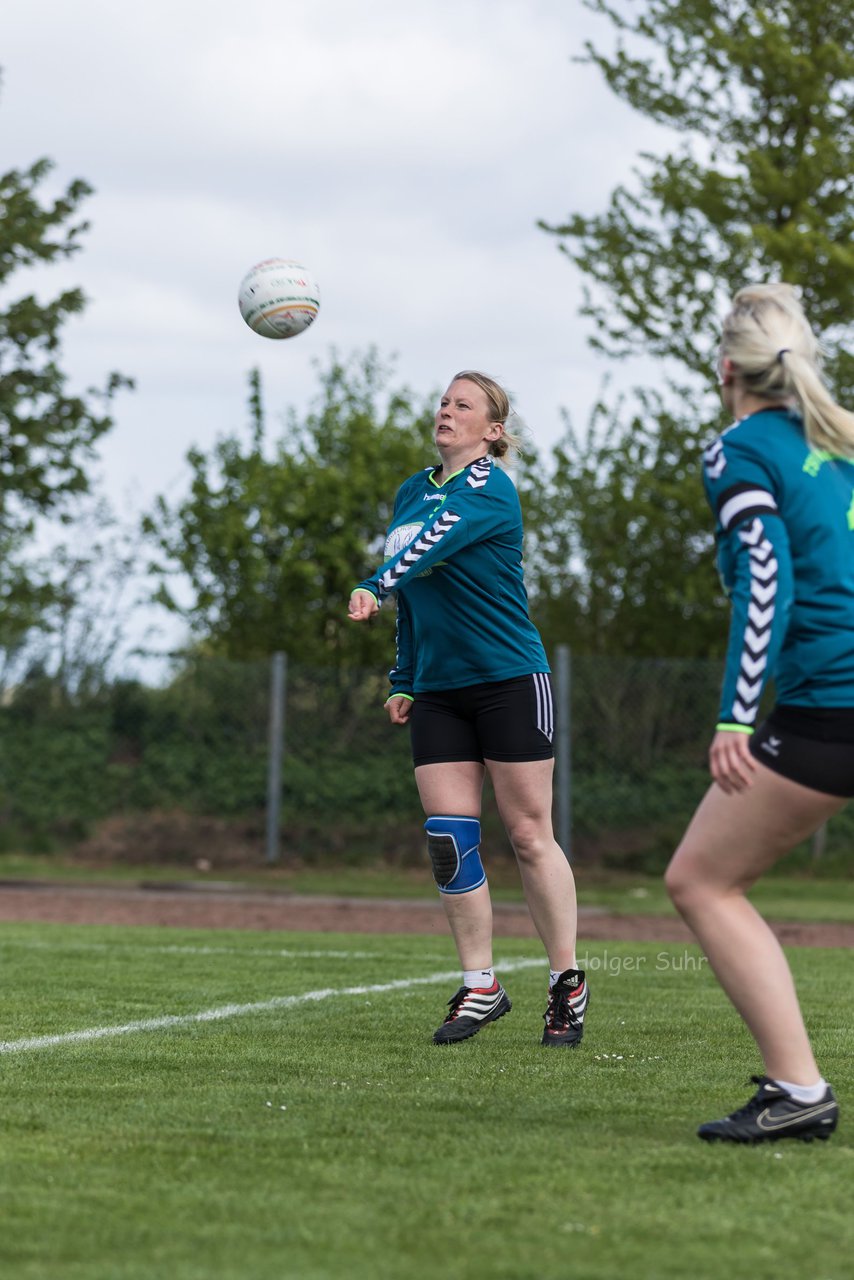 Bild 139 - Faustball Frauen Wiemersdorf